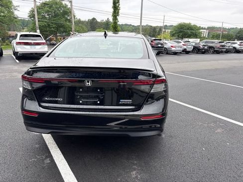 Used 2023 Honda Accord Sport image 8