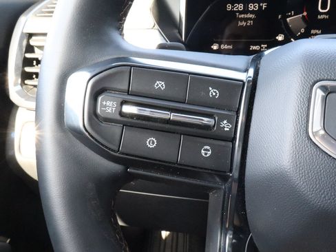 Used 2025 GMC Acadia AT4 w/ Super Cruise Package AWD/4WD image 32