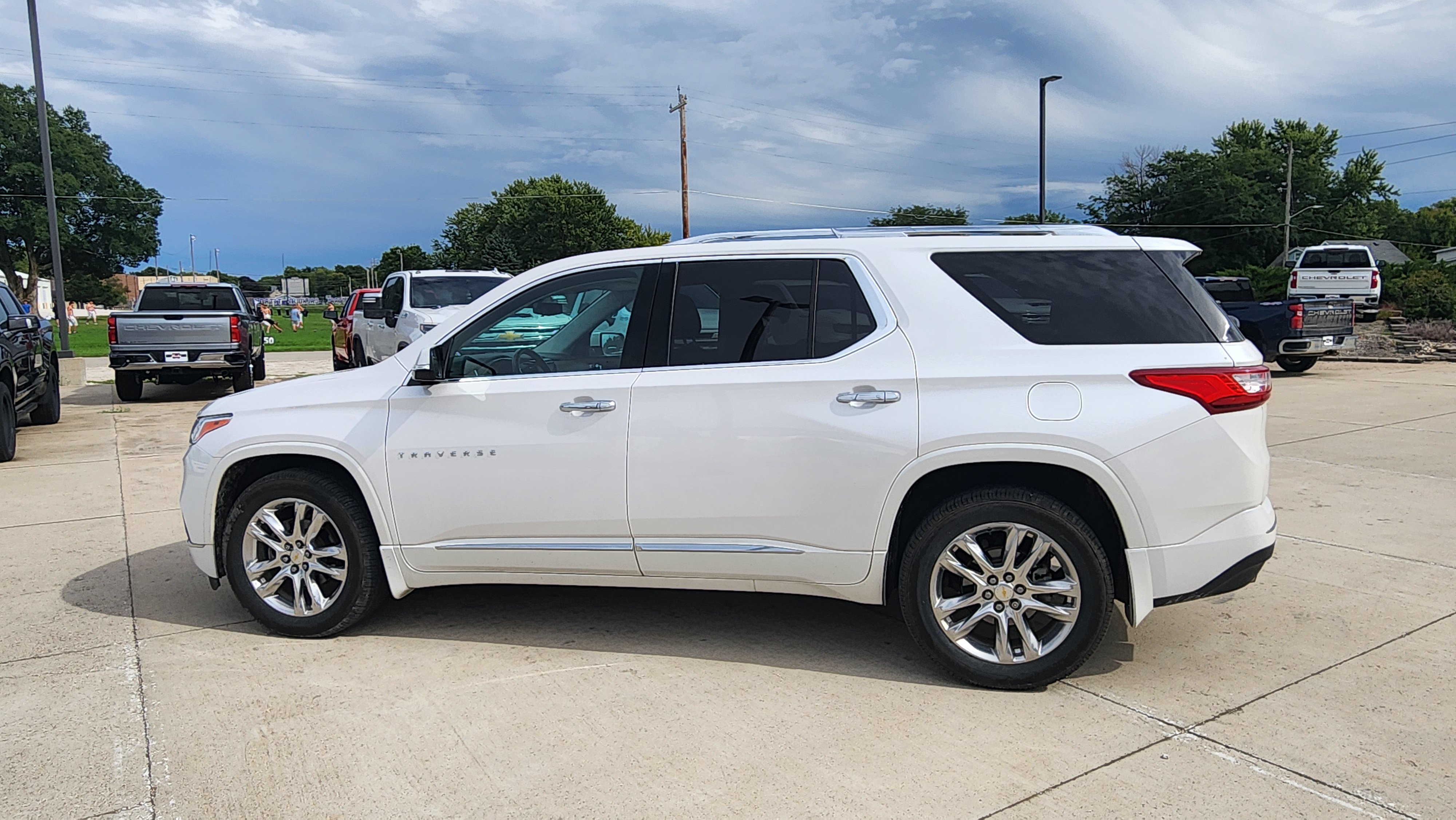 Used 2018 Chevrolet Traverse High Country AWD/4WD image 8
