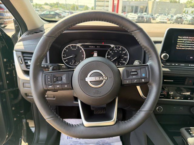 Certified 2023 Nissan Rogue SV w/ SV Premium B Package AWD/4WD image 18