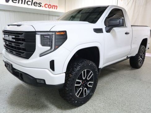 Used 2023 GMC Sierra 1500 Pro w/ Convenience Package AWD/4WD image 2