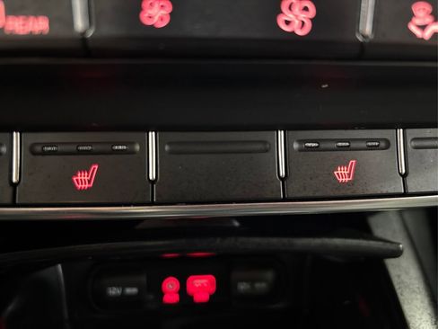 Used 2019 Kia Sorento LX w/ LX Convenience Package image 31