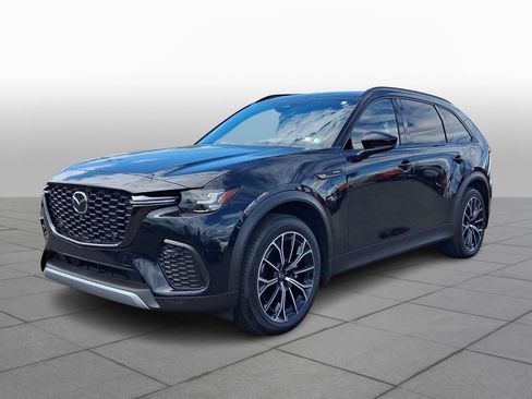 Certified 2025 MAZDA CX-70 Plug-In Hybrid w/ Premium Plus AWD/4WD image 4