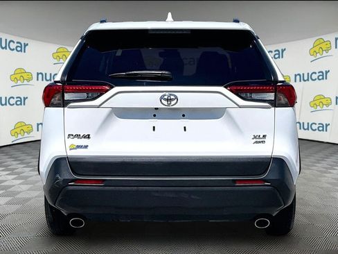Used 2025 Toyota RAV4 XLE AWD/4WD image 5