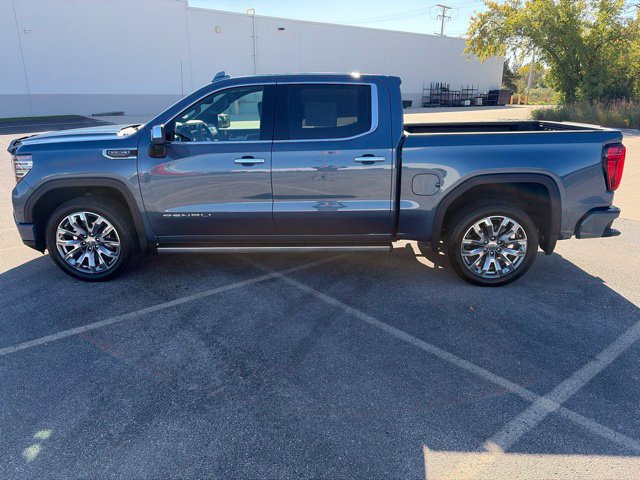 Used 2026 GMC Sierra 1500 Denali AWD/4WD image 3