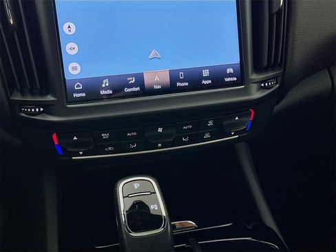 Used 2022 Maserati Levante GT image 17