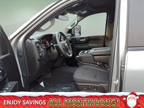 Used 2024 Chevrolet Silverado 2500 Custom w/ Custom Value Package image 11
