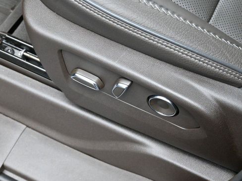 Used 2021 GMC Yukon Denali image 14