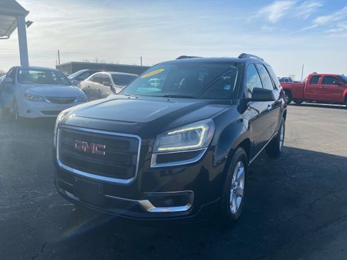 Used 2015 GMC Acadia SLE image 1