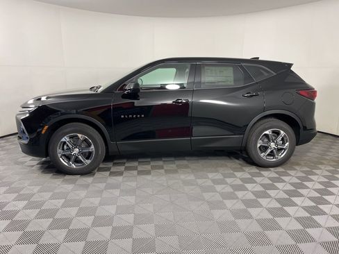 New 2026 Chevrolet Blazer LT w/ LPO, Floor Liner Package image 2