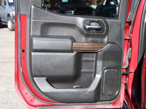 Used 2020 Chevrolet Silverado 1500 RST AWD/4WD image 31