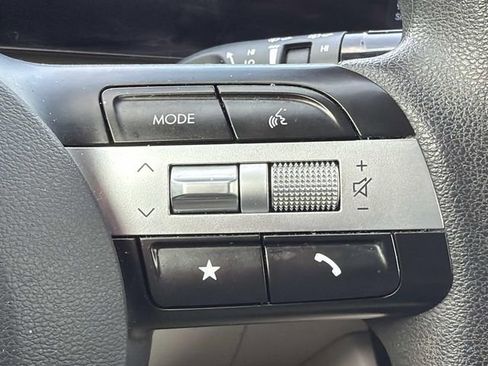 Used 2025 Hyundai Tucson SEL image 12