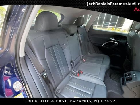 Used 2025 Audi Q5 Premium AWD/4WD image 19