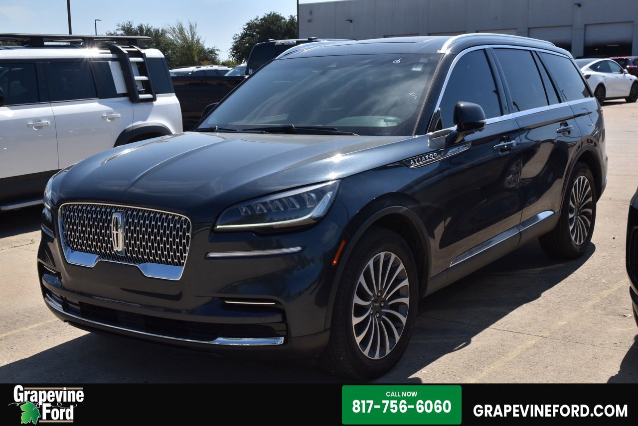 Certified 2024 Lincoln Aviator Reserve AWD/4WD image 1