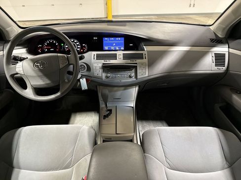 Used 2010 Toyota Avalon XL FWD image 10
