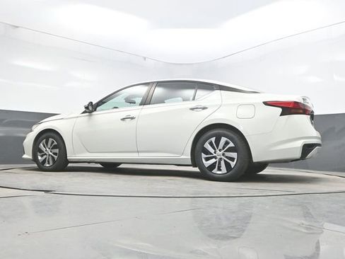 Used 2021 Nissan Altima 2.5 S FWD image 35