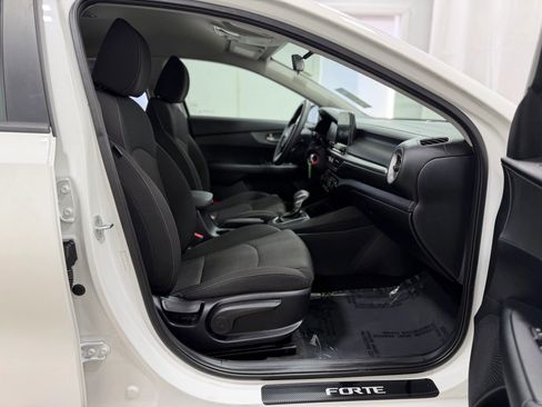 Used 2019 Kia Forte LXS image 22