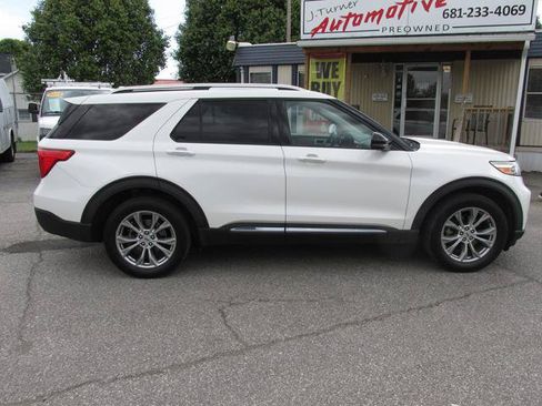 Used 2020 Ford Explorer Limited AWD/4WD image 3