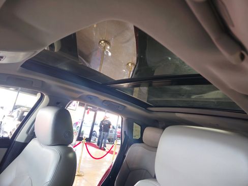 Used 2015 Cadillac SRX Performance w/ Driver Assist Package image 31