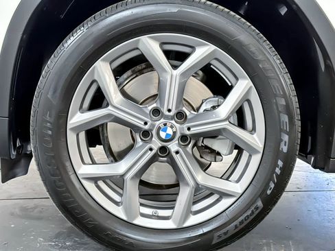 Used 2024 BMW X3 xDrive30i w/ Premium Package image 27