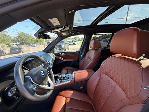 Used 2023 BMW X5 xDrive45e w/ Executive Package AWD/4WD image 12