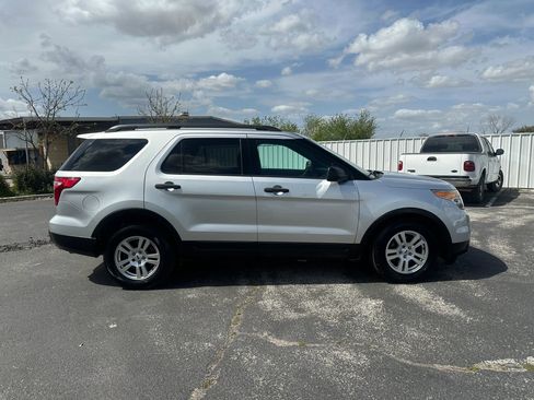 Used 2012 Ford Explorer FWD image 4
