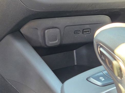 Used 2024 Chevrolet Trax RS w/ Driver Confidence Package FWD image 37