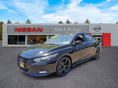 Certified 2023 Nissan Sentra SR w/ Midnight Edition Package FWD image 4