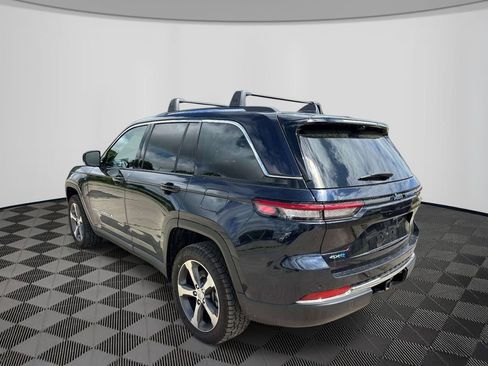 Used 2023 Jeep Grand Cherokee 4WD 4xe w/ Luxury Tech Group II image 2