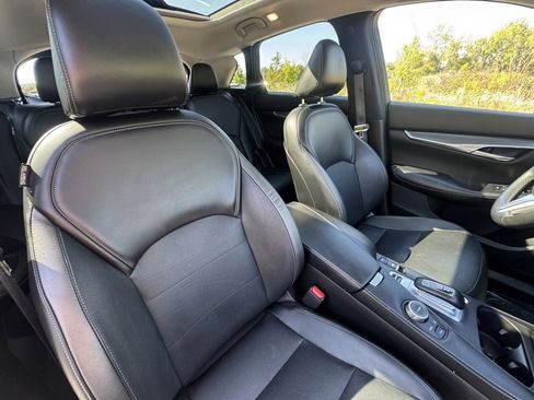 Certified 2024 INFINITI QX50 Luxe image 30