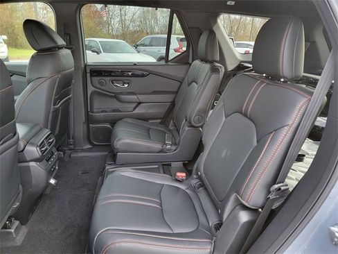 New 2025 Honda Pilot TrailSport image 14