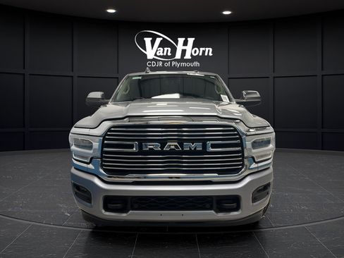 Used 2022 RAM 2500 Laramie AWD/4WD image 2