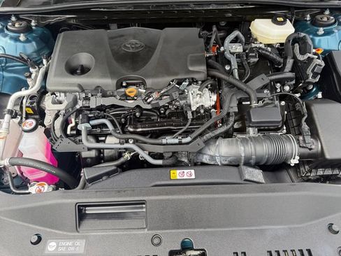 Used 2025 Toyota Camry LE AWD/4WD image 21