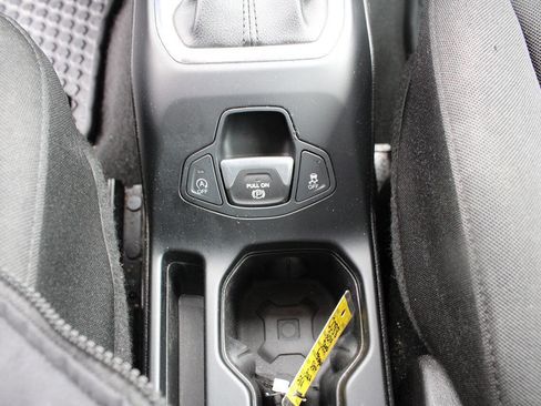 Used 2019 Jeep Renegade Sport w/ Sport Appearance Group image 82