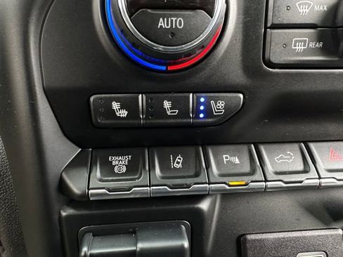 Used 2020 Chevrolet Silverado 2500 High Country image 37