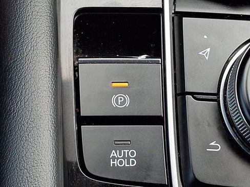 Used 2025 MAZDA MAZDA3 s FWD image 24