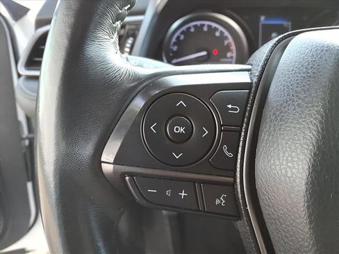 Used 2023 Toyota Camry SE image 16