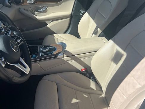 Used 2019 Mercedes-Benz C 300 Sedan image 9