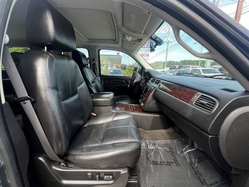 Used 2007 GMC Yukon XL Denali AWD/4WD image 14