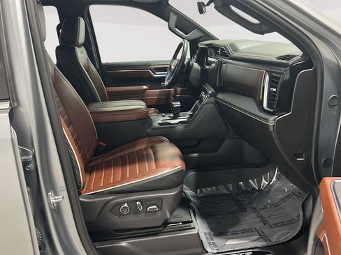 Used 2024 GMC Sierra 1500 Denali Ultimate image 27