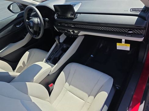 Certified 2025 Honda Accord SE image 12