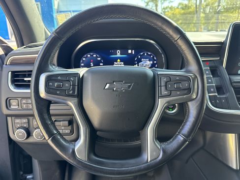Used 2022 Chevrolet Suburban Z71 w/ Luxury Package AWD/4WD image 9
