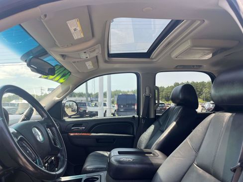 Used 2010 Chevrolet Tahoe LT RWD image 17