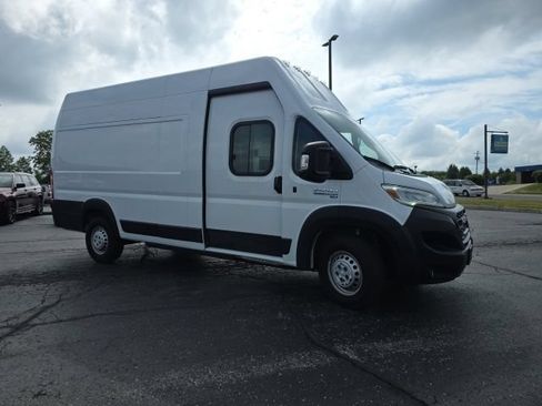Used 2024 RAM ProMaster 3500 w/ Delivery Van Package FWD image 8