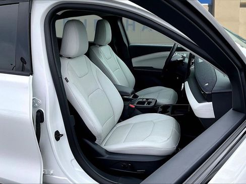 New 2025 Ford Mustang Mach-E Premium image 11