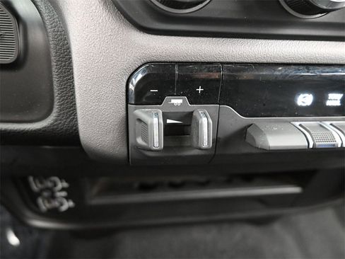 Used 2023 RAM 2500 Big Horn w/ Level 1 Equipment Group image 28