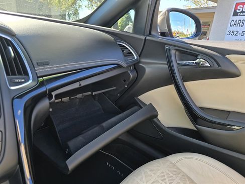 Used 2018 Buick Cascada Premium image 29