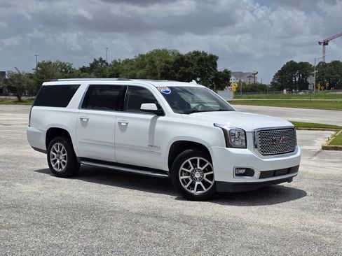 Used 2016 GMC Yukon XL Denali w/ Open Road Package RWD image 1