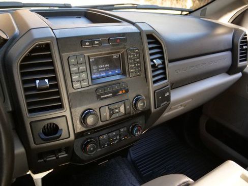 Used 2017 Ford F350 XL w/ Power Equipment Group image 8