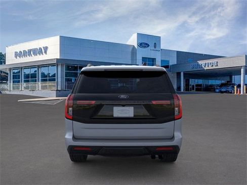 New 2025 Ford Expedition Tremor image 5